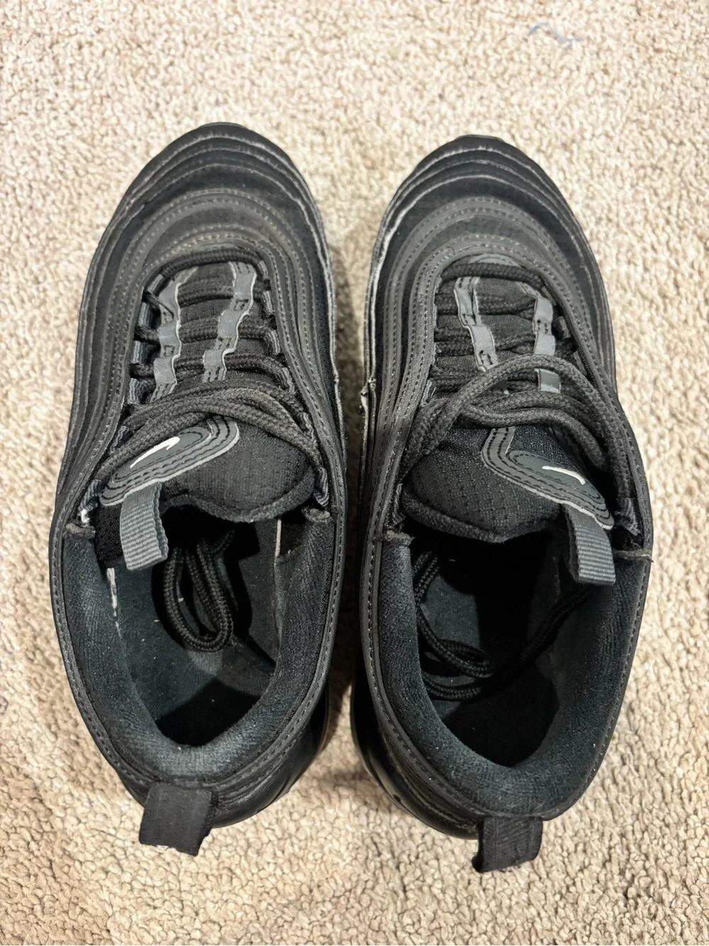 Nike Black Low-Top Wave Runner Sneakers